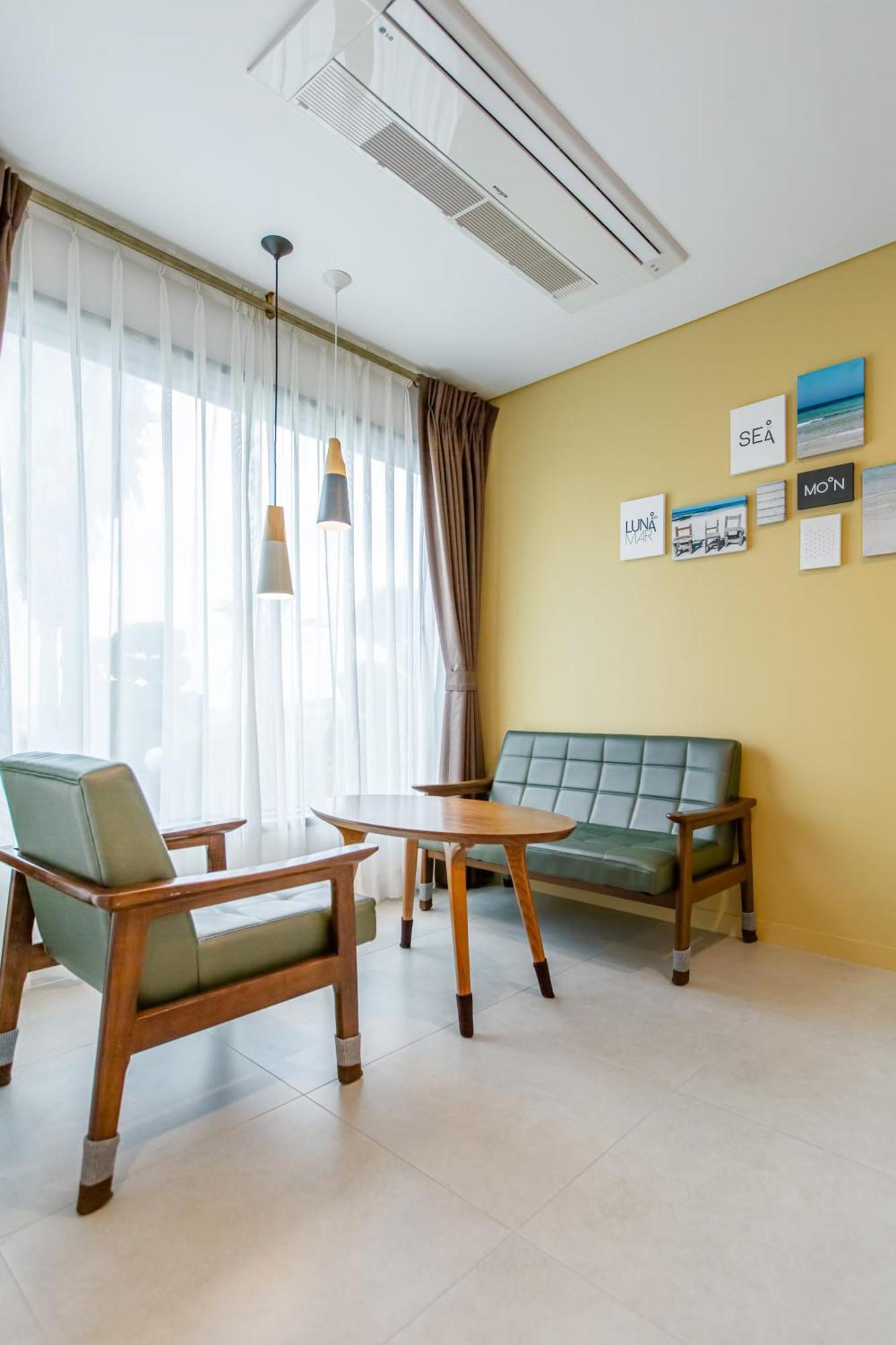 Lunamar Pension Jeju Esterno foto