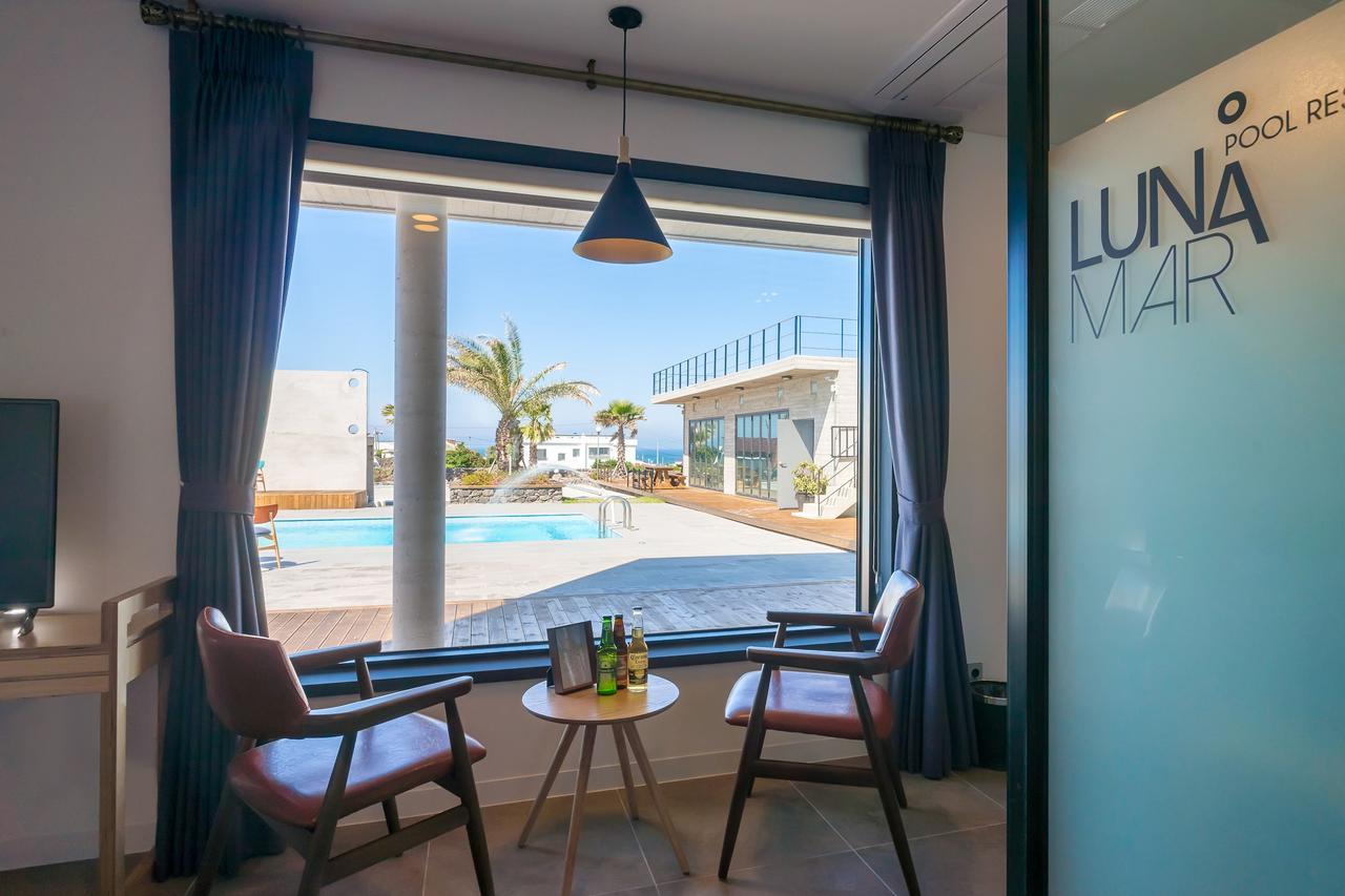 Lunamar Pension Jeju Esterno foto