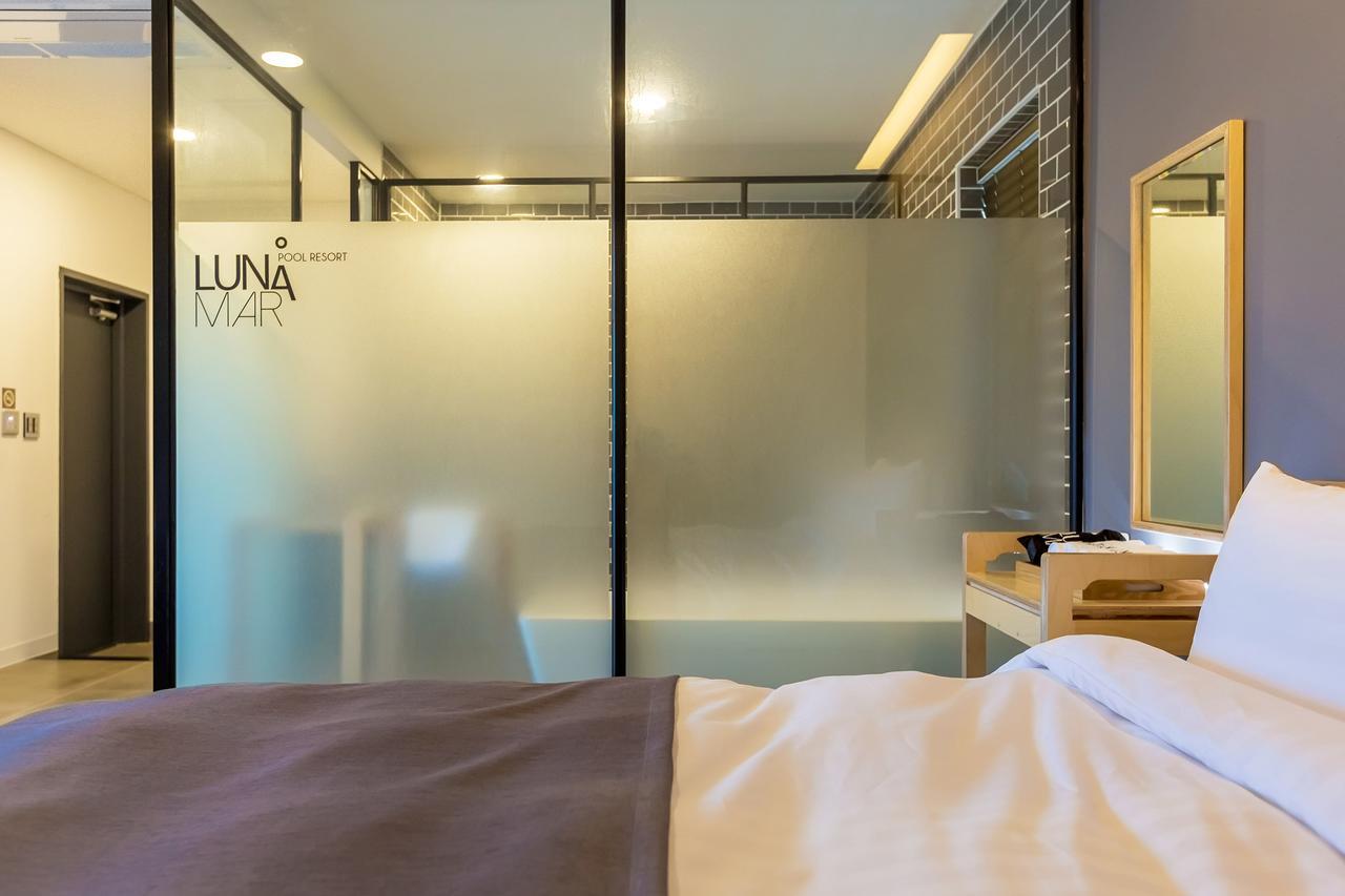 Lunamar Pension Jeju Esterno foto