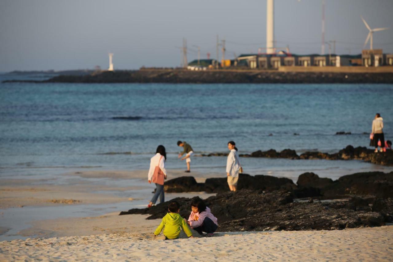Lunamar Pension Jeju Esterno foto